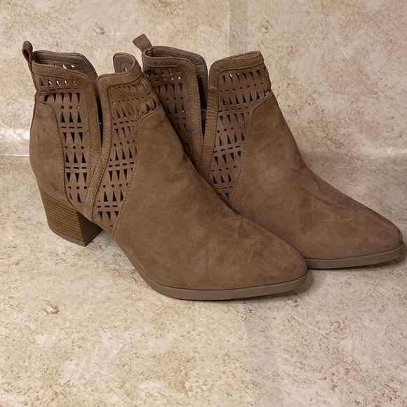Mark suede like booties size 11 - Picture 1 of 5